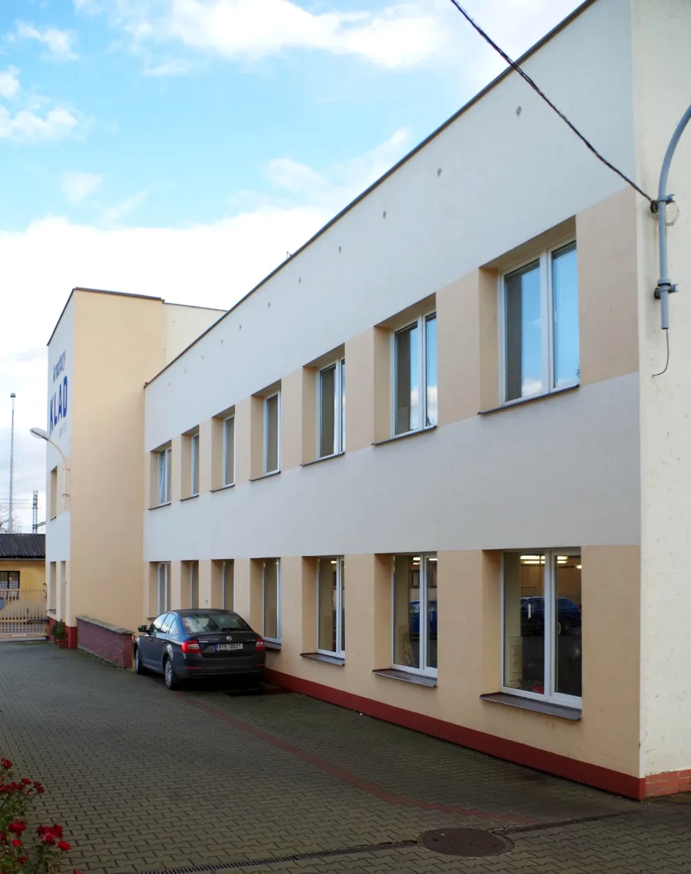 Zateplení a výměna oken administrativní budovy, Opava