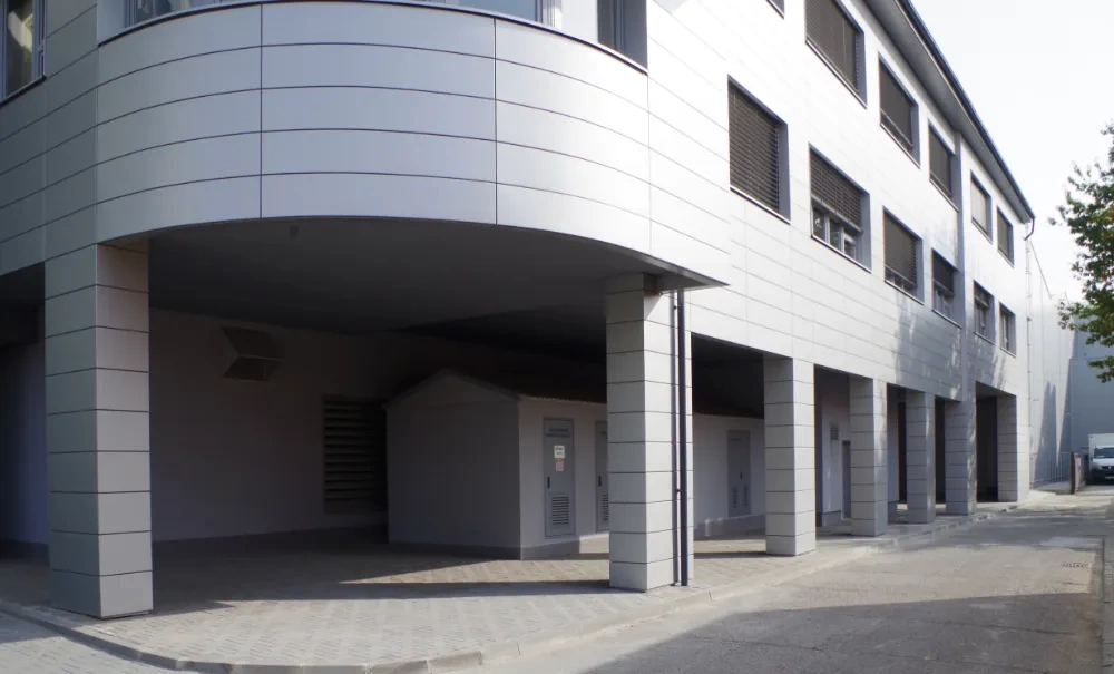 Administrativní budova, Dolní Benešov