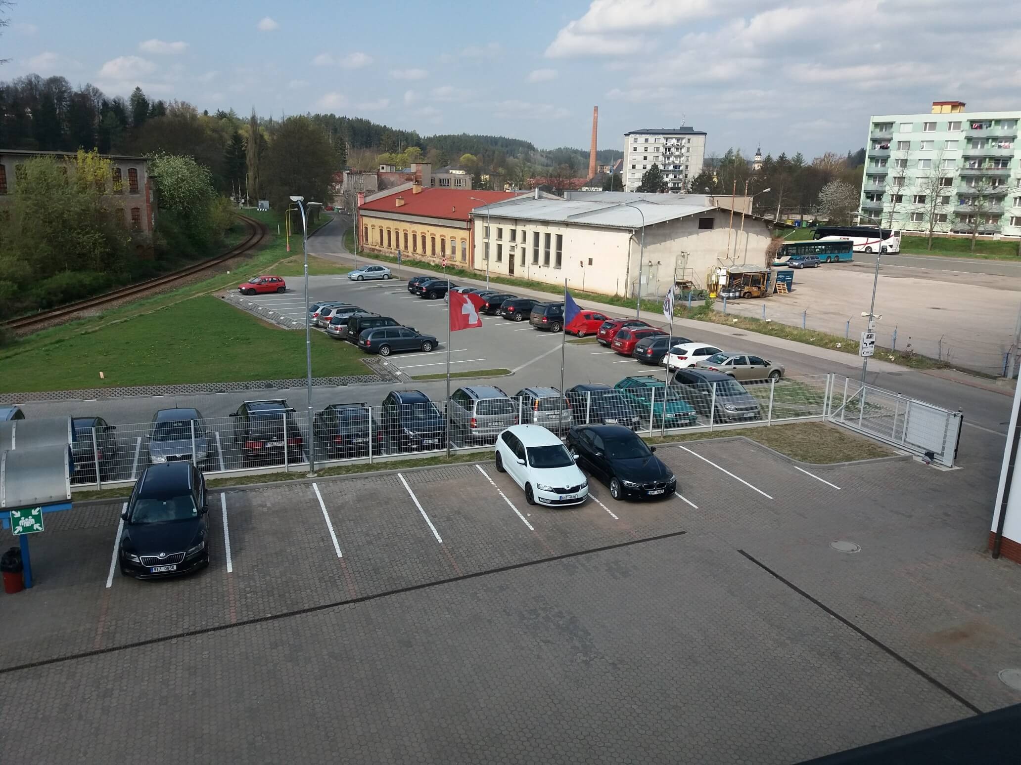 Parkoviště, Hostinné